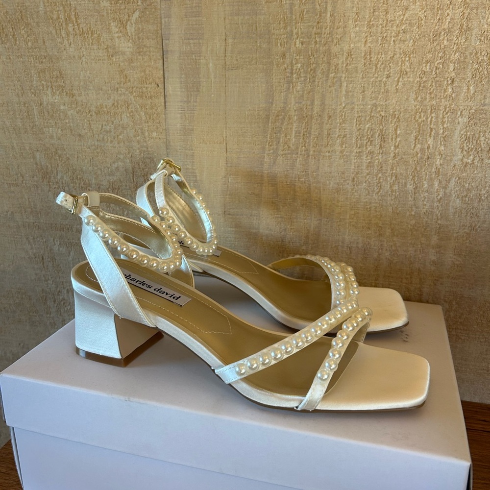 Charles David White Pearl-Adorned Heels